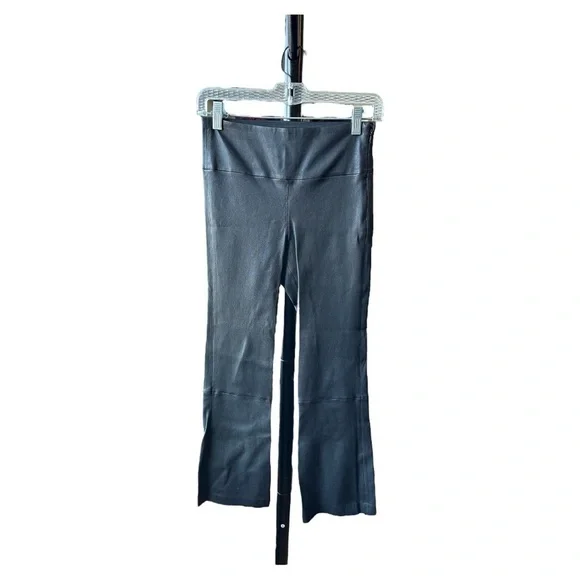 NWOT Theory Leather Pants Yoke Urban Crop Flare in Black